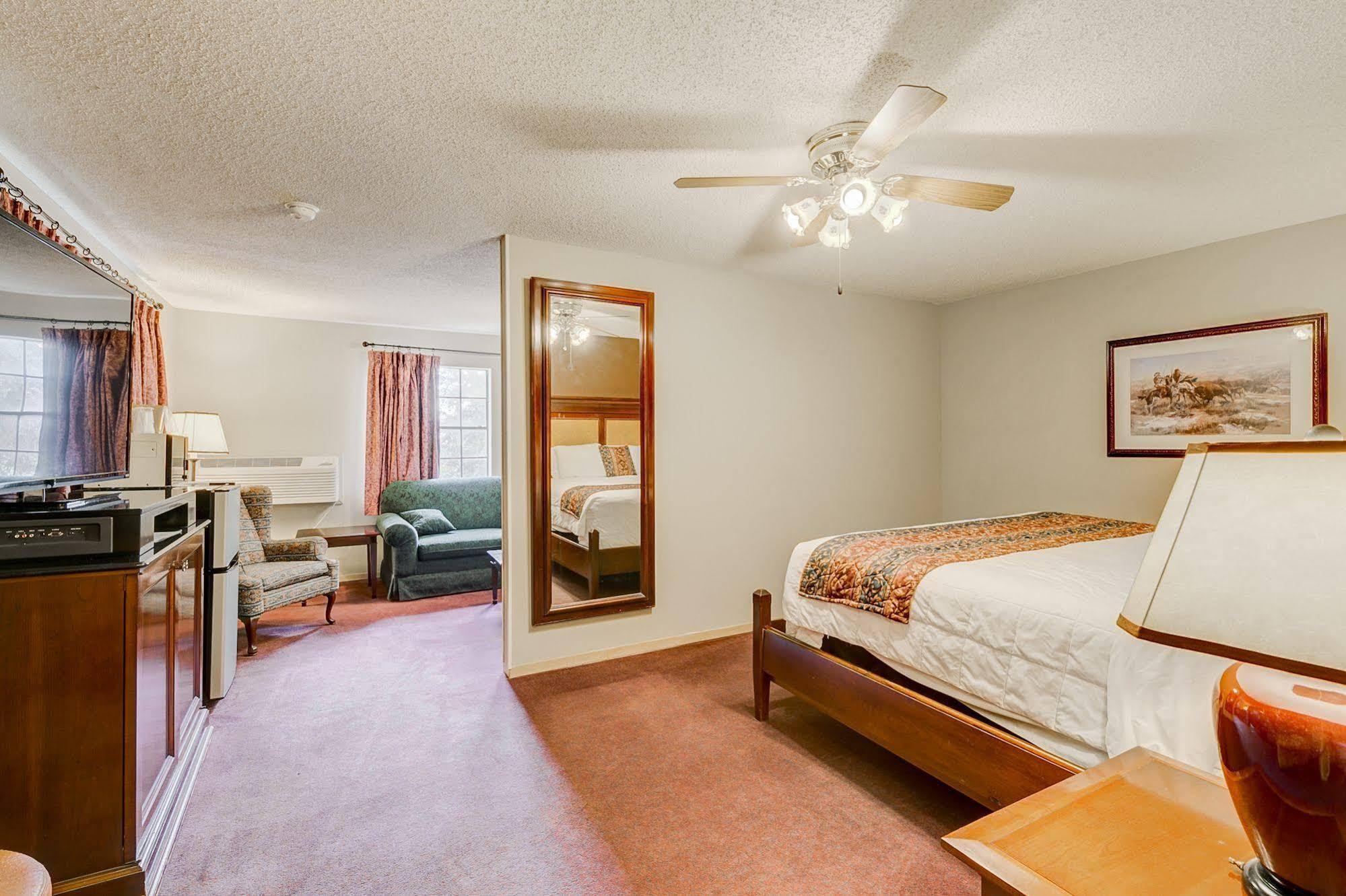 Lake View Inn Granbury Dış mekan fotoğraf