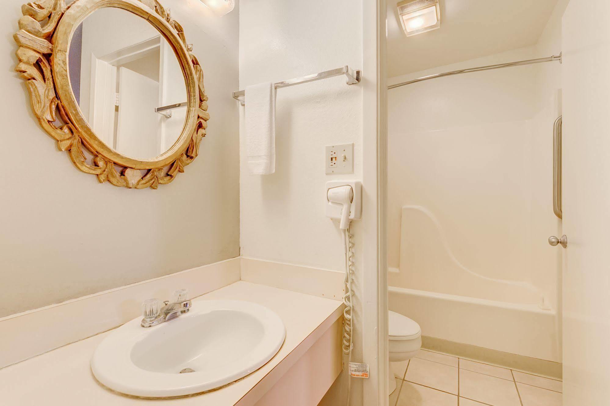 Lake View Inn Granbury Dış mekan fotoğraf