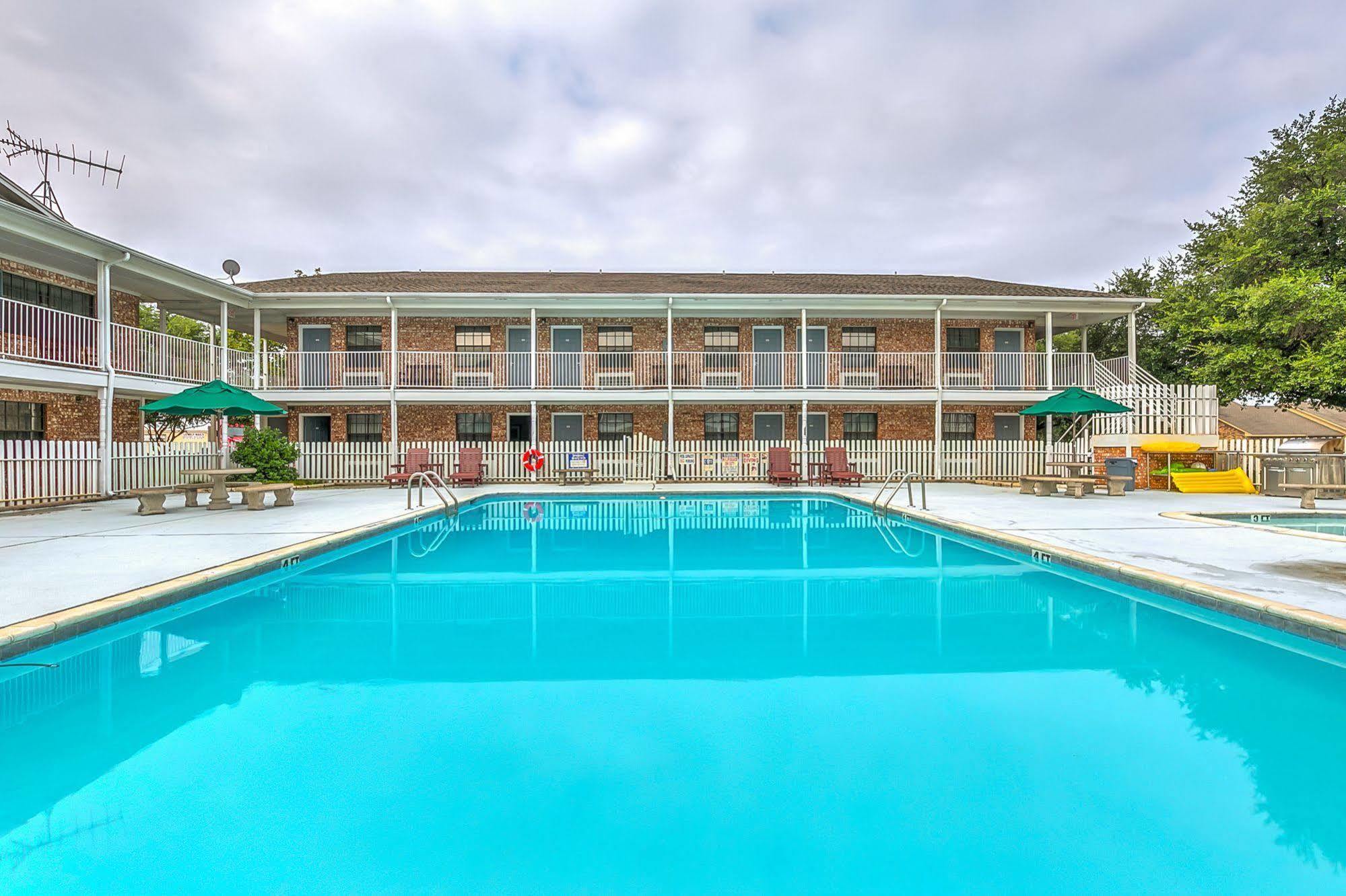 Lake View Inn Granbury Dış mekan fotoğraf